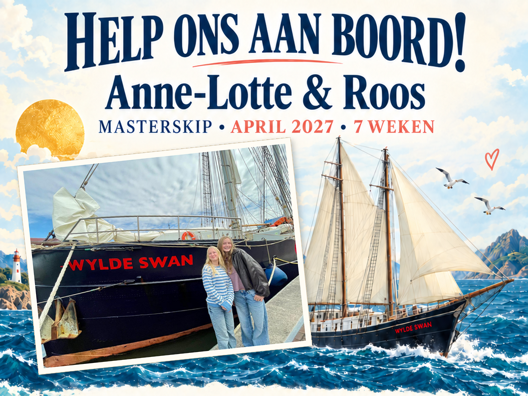 Anne-Lotte en Roos bij de Wylde Swan, naast een illustratie van een tweemaster op zee. Help ons aan boord! Masterskip, april 2027, zeven weken.